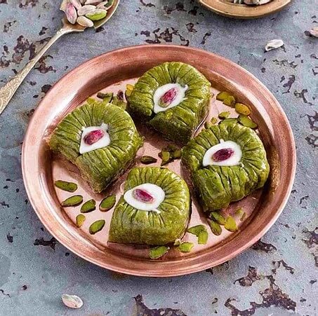 Hafiz Mustafa Padishah Baklava with Pistachio 2