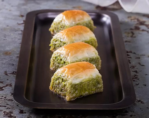 Hafiz Mustafa Winding Baklava with Pistachio